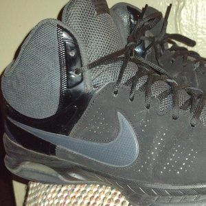 Nike 12